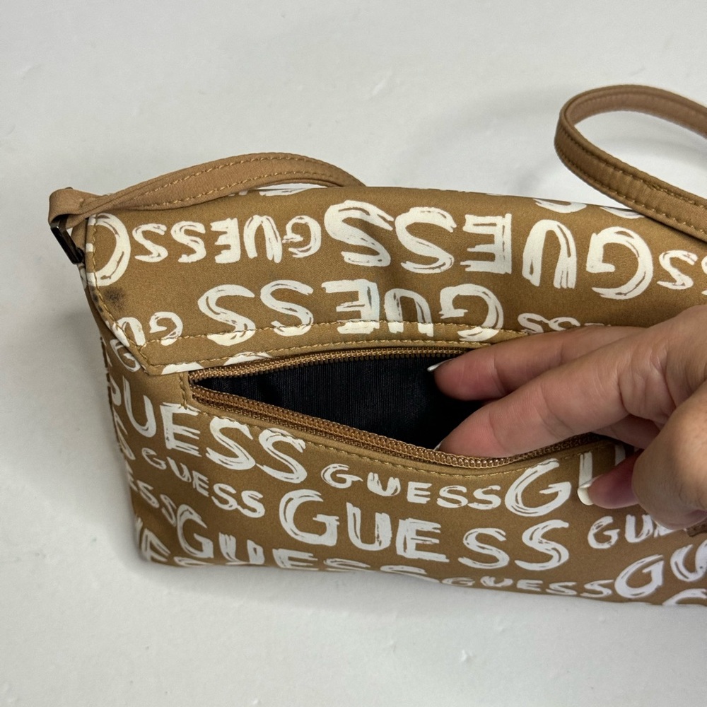 Vintage Y2K Guess Print Logo Tan Shoulder Bag - Picture 5 of 11